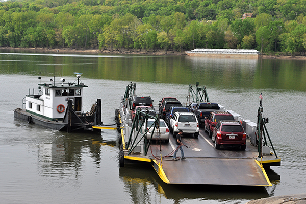 Anderson Ferry connects Northern Kentucky with Cincinnati via Route 8