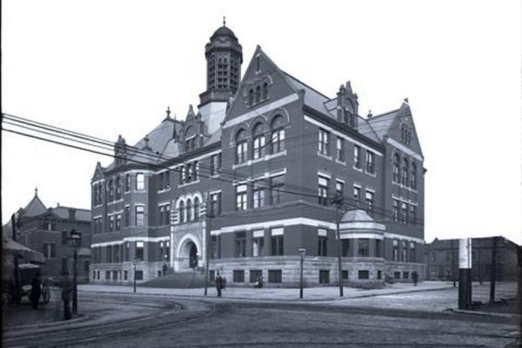 Covington's City Hall, 1902-1970